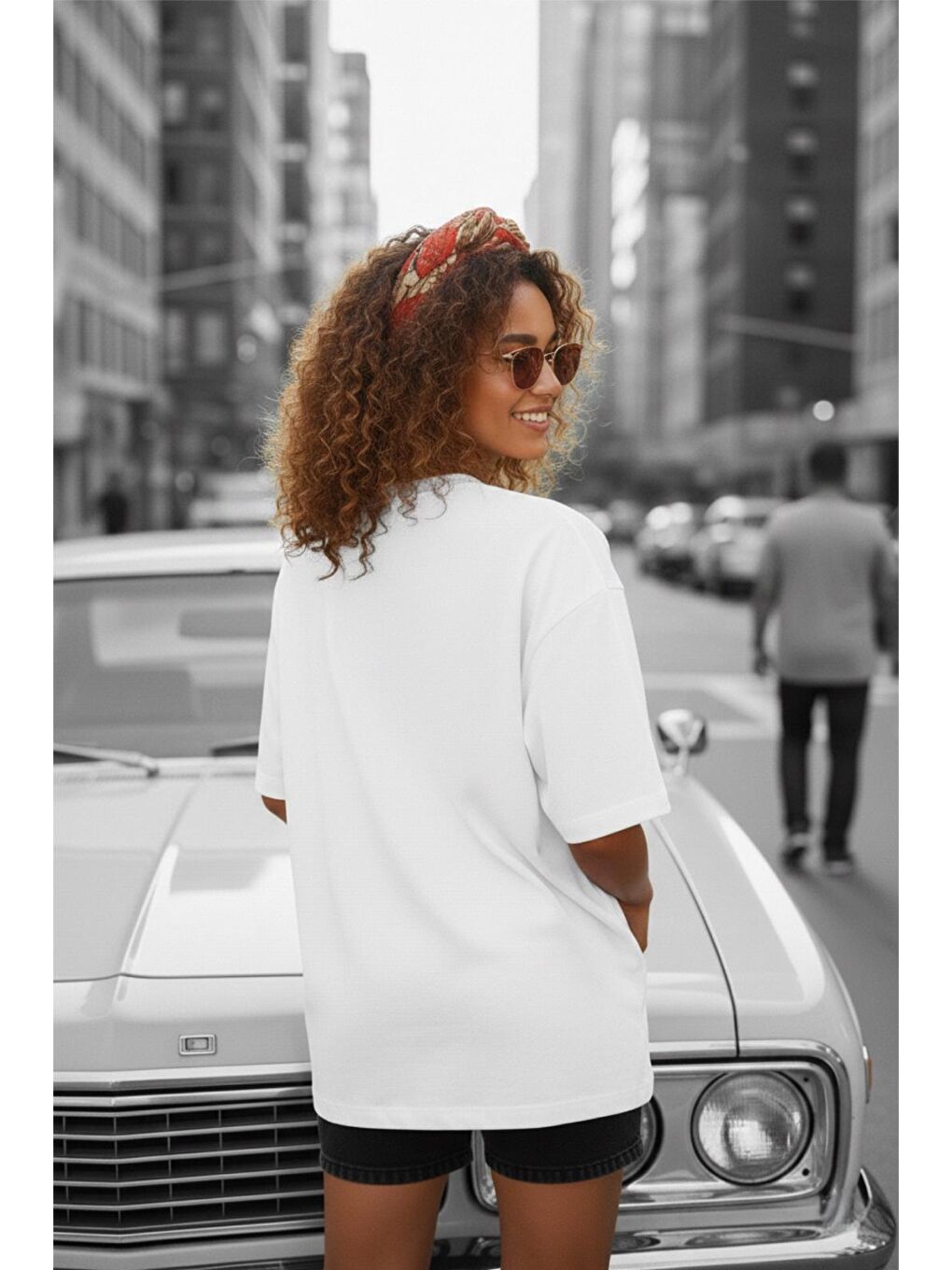 Beyaz Mily Kadın Oversize Basic Bisiklet Yaka Pamuklu T-Shirt Rahat Kesim Unisex Sevgili Kombini-2