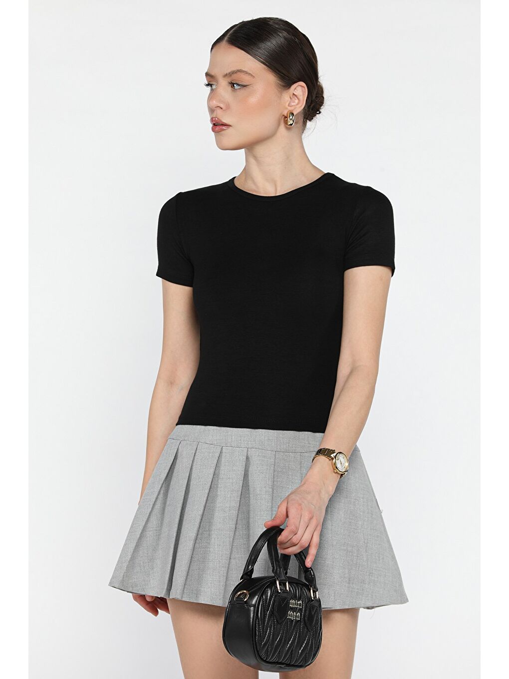 Siyah Kadın Bisiklet Yaka Basic Tişört-1