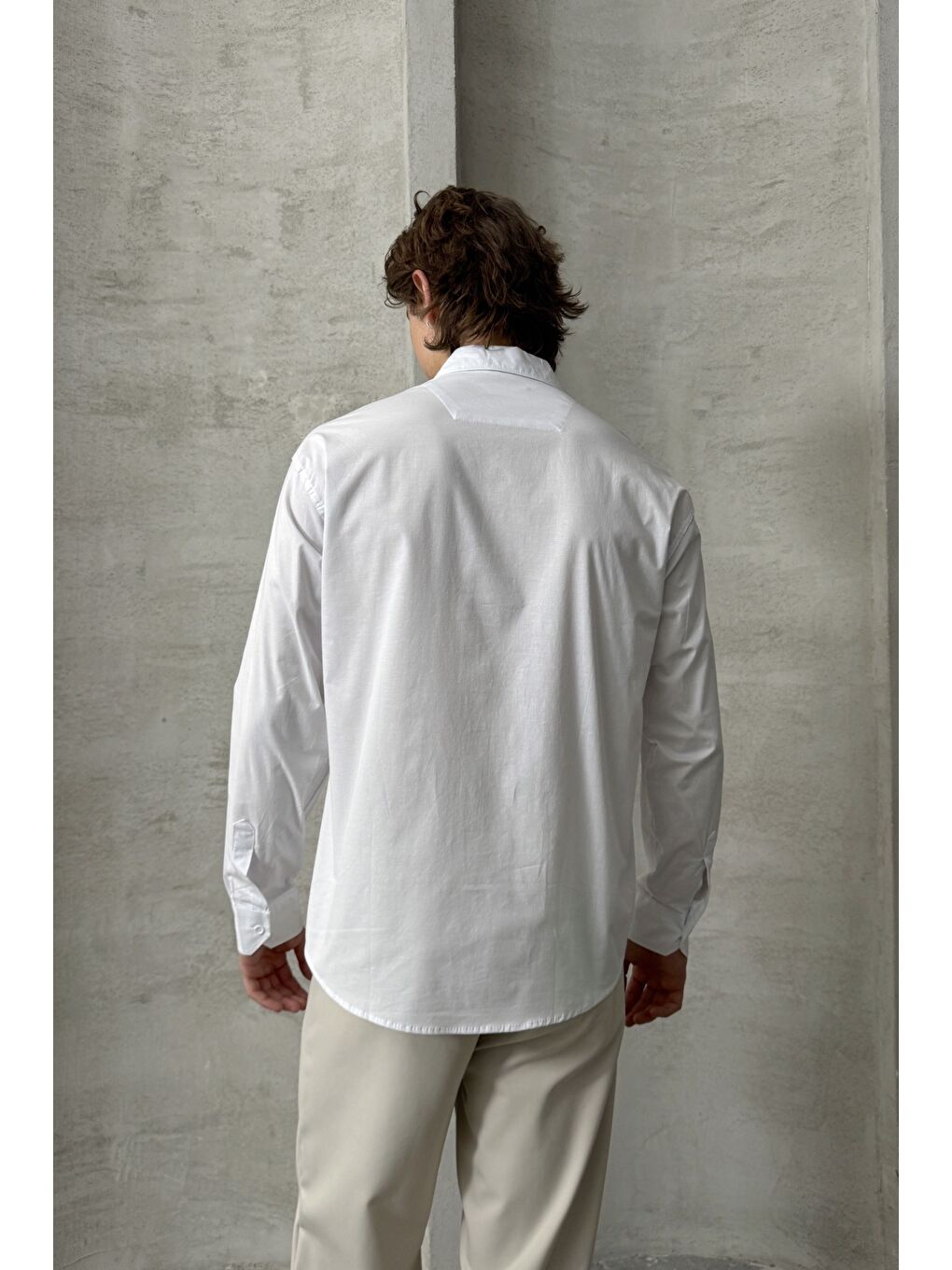 Beyaz Erkek Oversize Pamuklu Poplin Gömlek-6