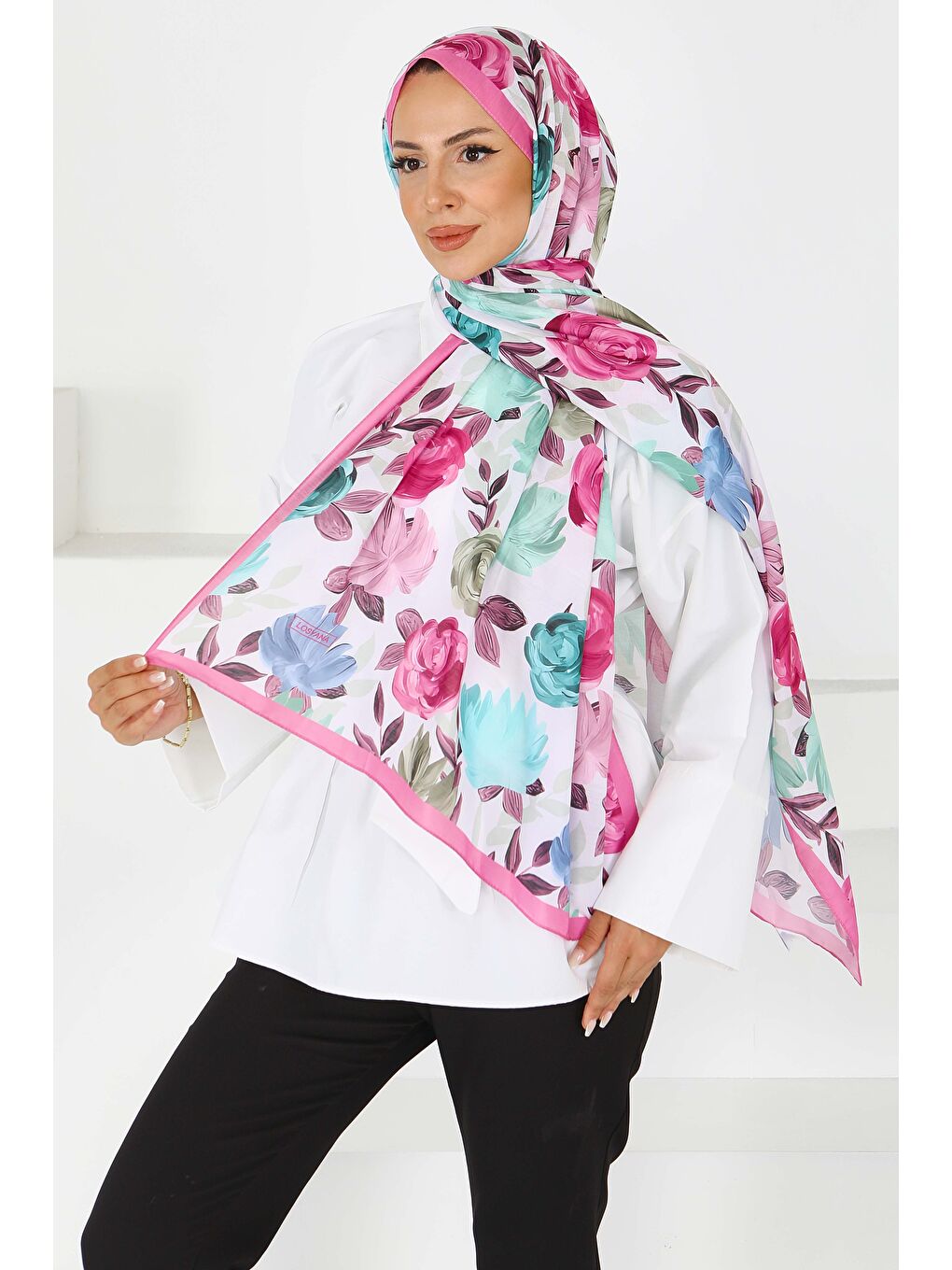 Fuşya Flower Serisi Rose Lily Desenli Şal Fusya - 27594-3