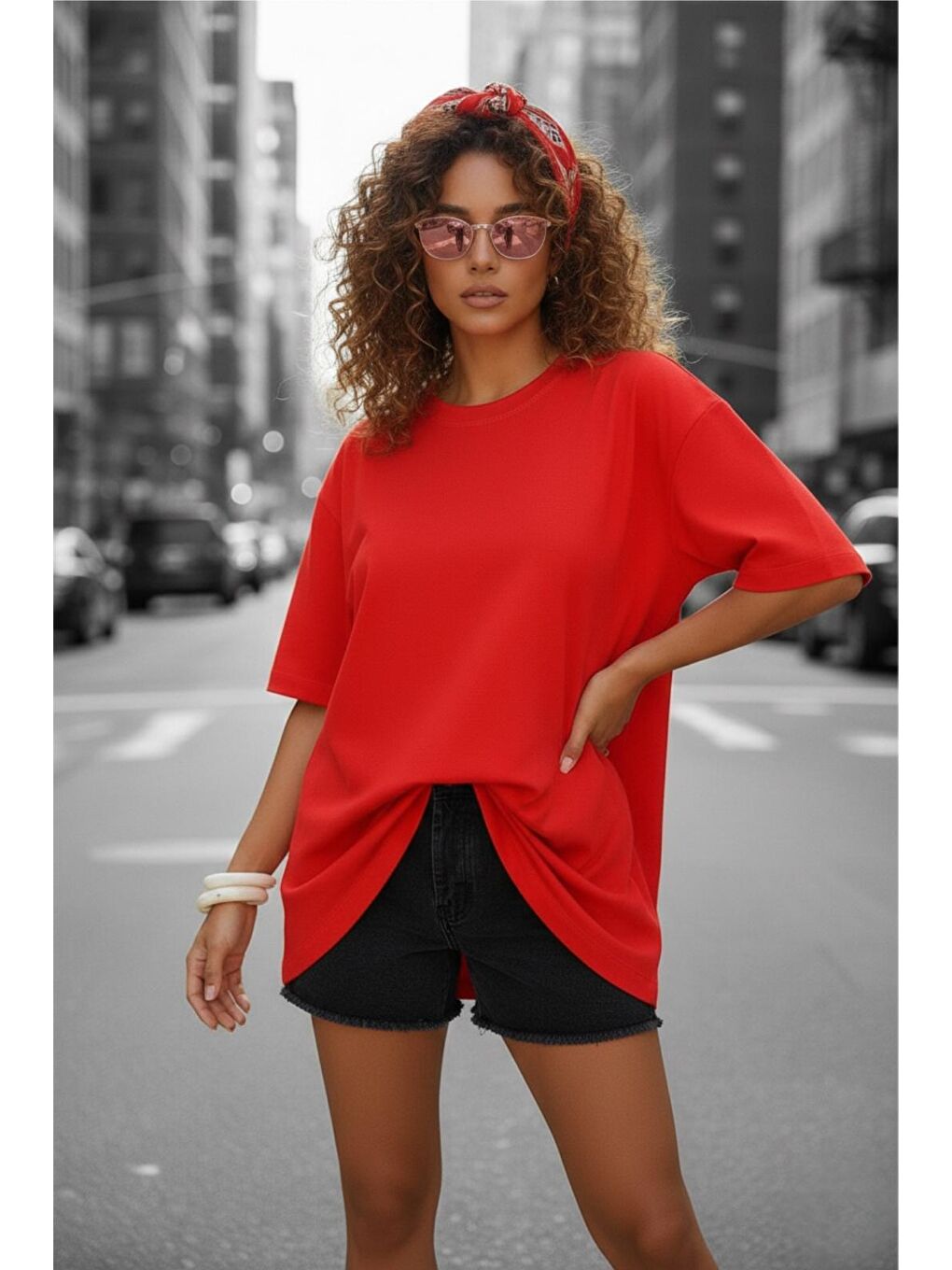 Kırmızı Mily Kadın Oversize Basic Bisiklet Yaka Pamuklu T-Shirt Rahat Kesim Unisex Sevgili Kombini