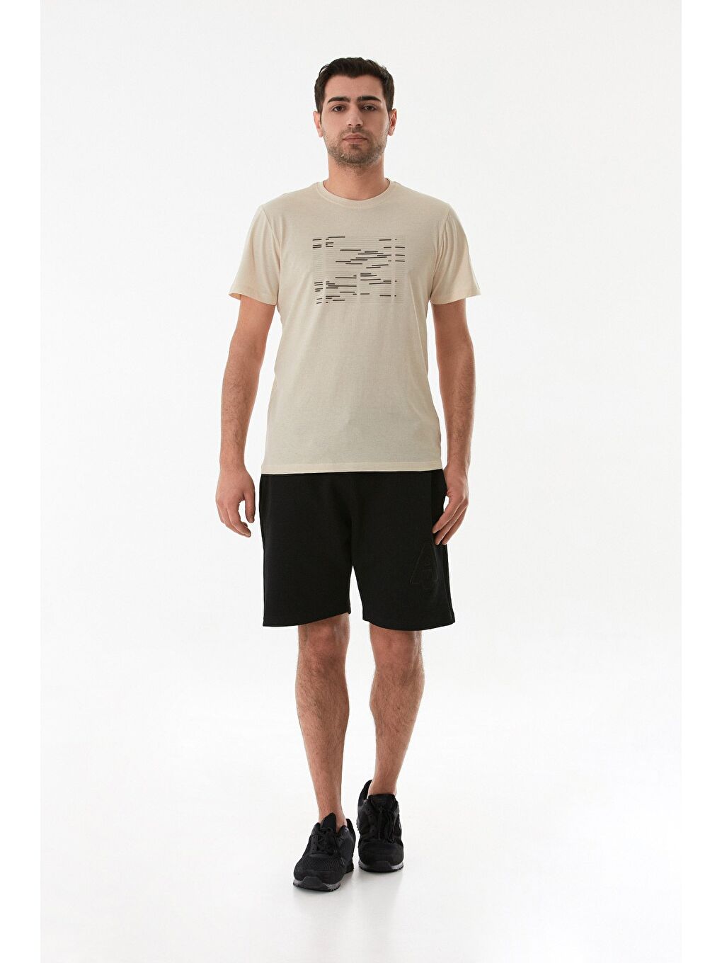 Bej Kabartma Baskılı Bisiklet Yaka Tişört-1