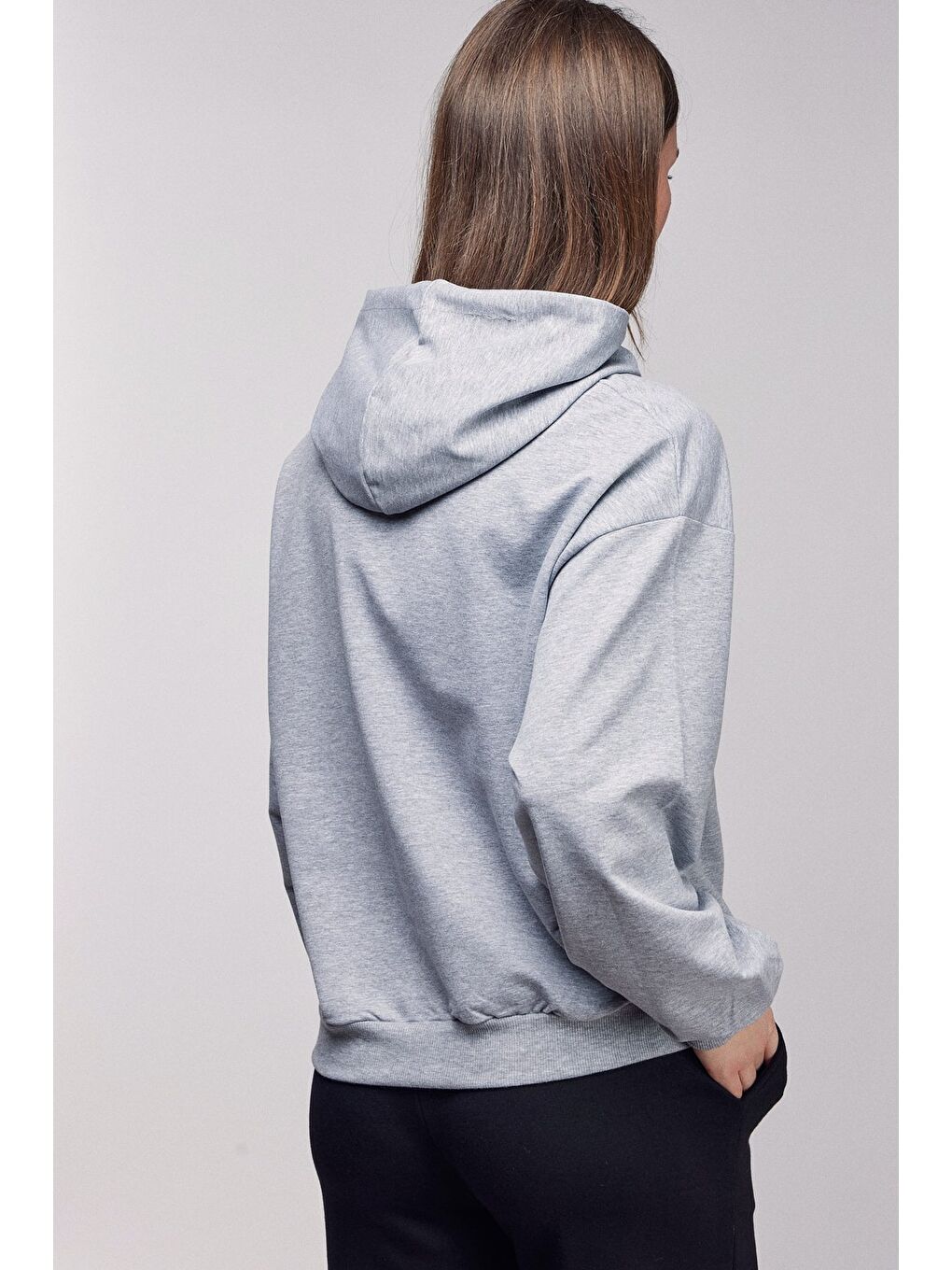 Gri Kadın Oversize Kapüşonlu Basic Hoodie Sweatshirt-4