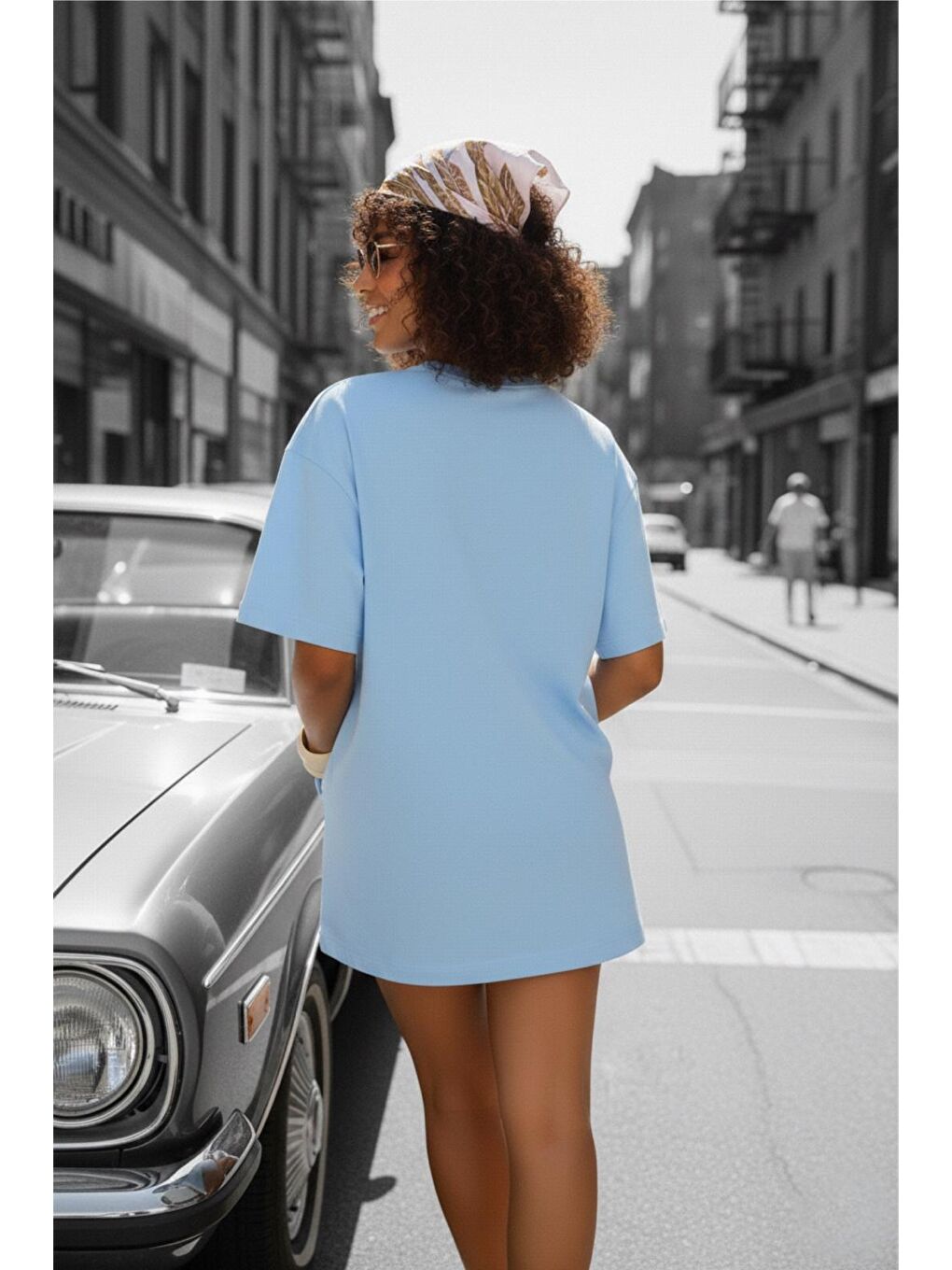 Turkuaz Mily Kadın Oversize Basic Bisiklet Yaka Pamuklu T-Shirt Rahat Kesim Unisex Sevgili Kombini-2