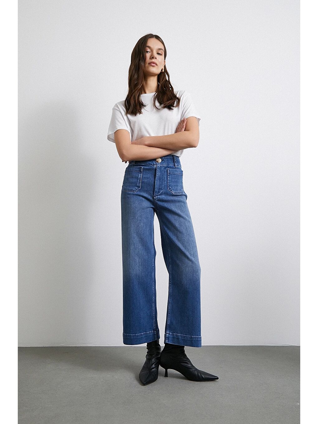 Cep Ve Düğme Detaylı Wide Leg Jean Mavi-1