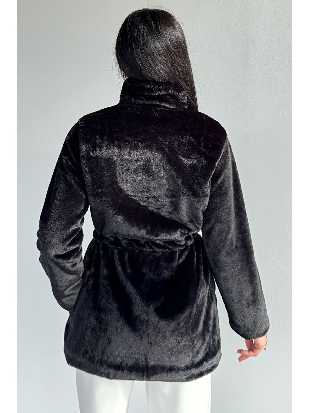 Siyah Kadın Bel Lastikli Çift Cepli İç Astarlı Pelüş Mont-3