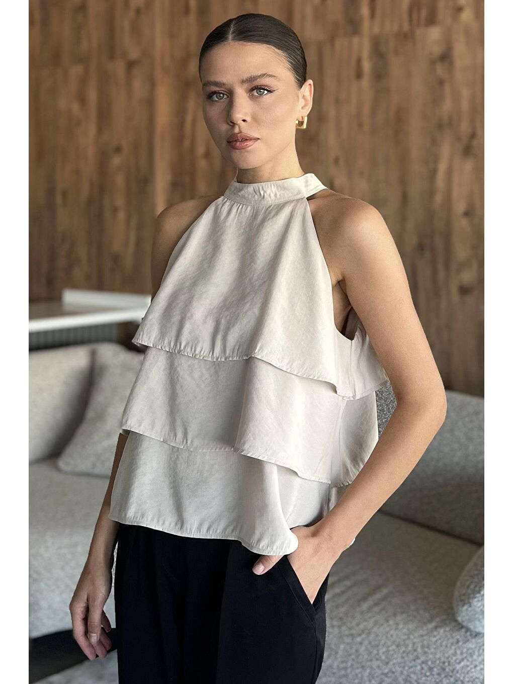 Bej Sıfır Kol Kat Kat Kadın Bluz