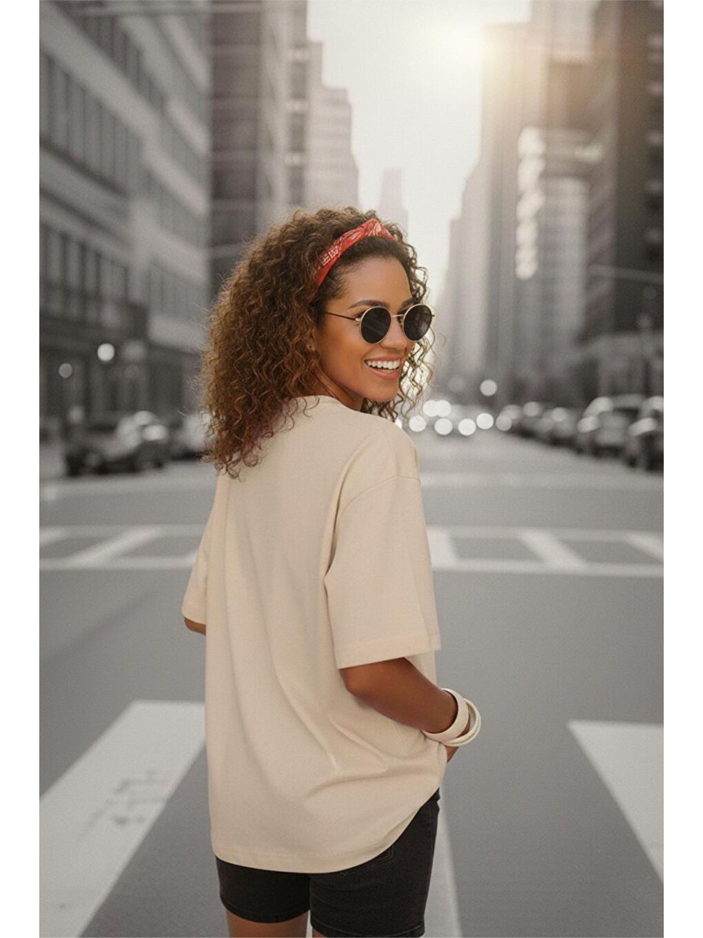 Bej Mily Kadın Oversize Basic Bisiklet Yaka Pamuklu T-Shirt Rahat Kesim Unisex Sevgili Kombini-2