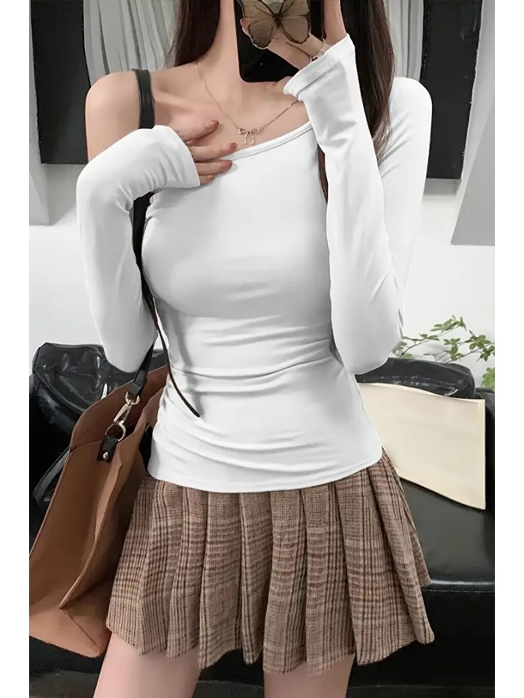 Beyaz Kadın Düşük Omuz Kayık Yaka Dar/Slim Uzun Kollu T-Shirt-6