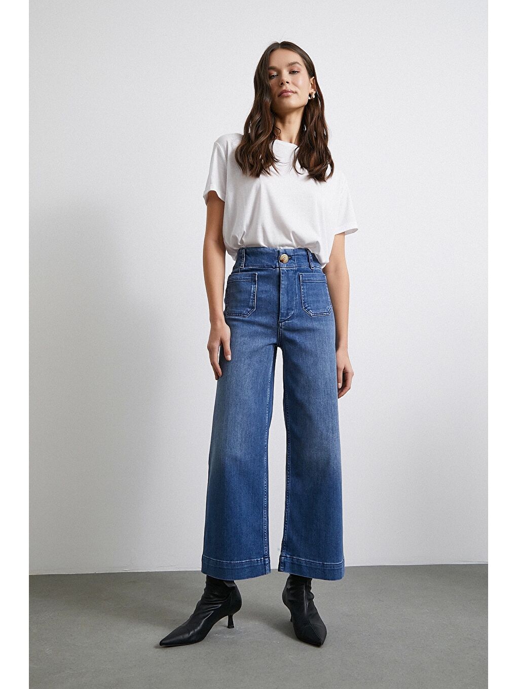 Cep Ve Düğme Detaylı Wide Leg Jean Mavi-3