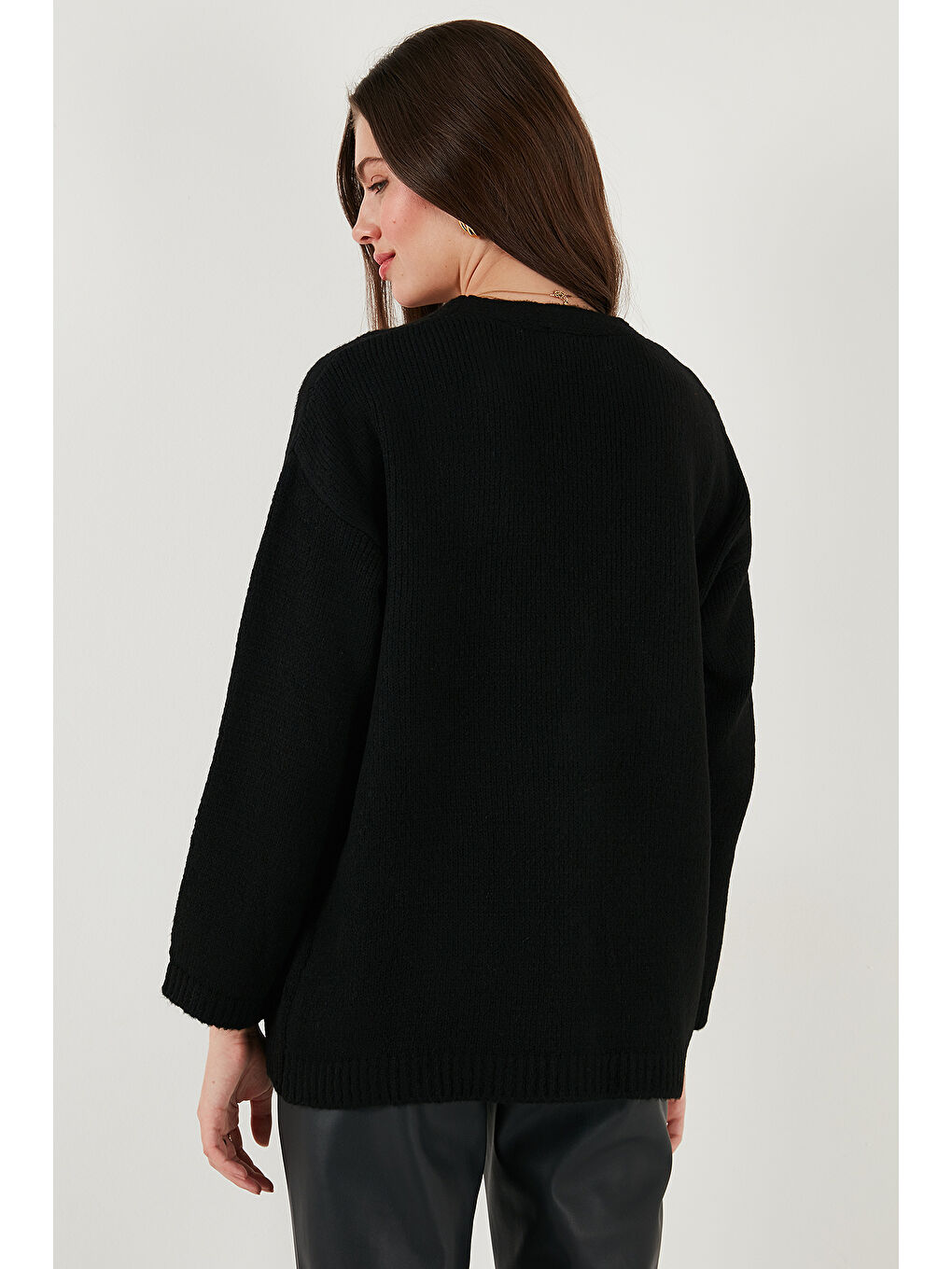 Siyah Regular Fit V Yaka Düğmeli Triko Hırka 4616229-6