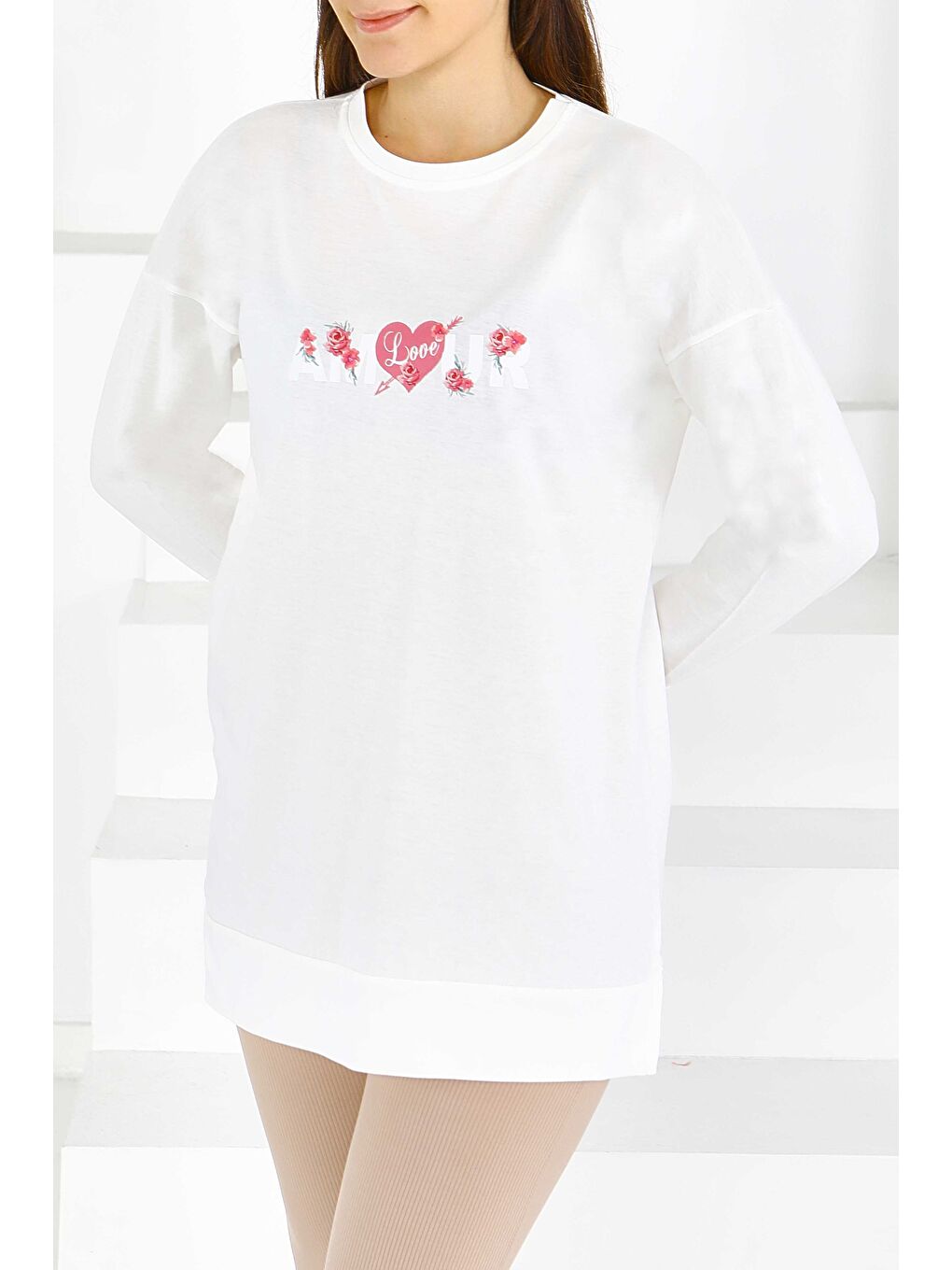 Uzun Kollu Baskılı Süprem Tunik Beyaz - 27584-1