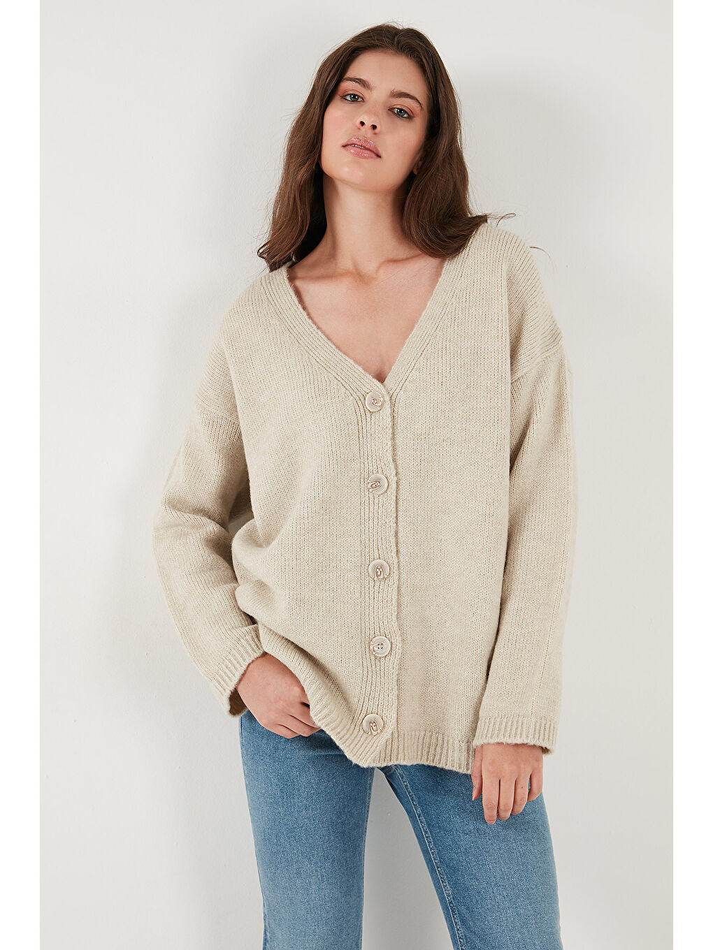 Bej Regular Fit V Yaka Düğmeli Triko Hırka 4616229-4