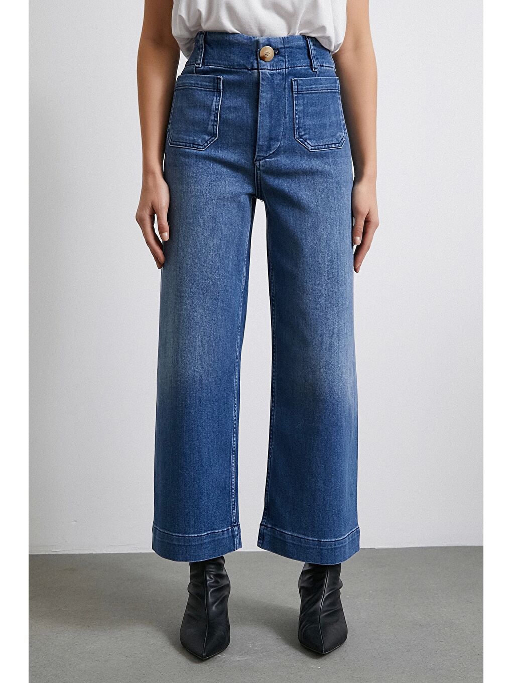 Cep Ve Düğme Detaylı Wide Leg Jean Mavi-4