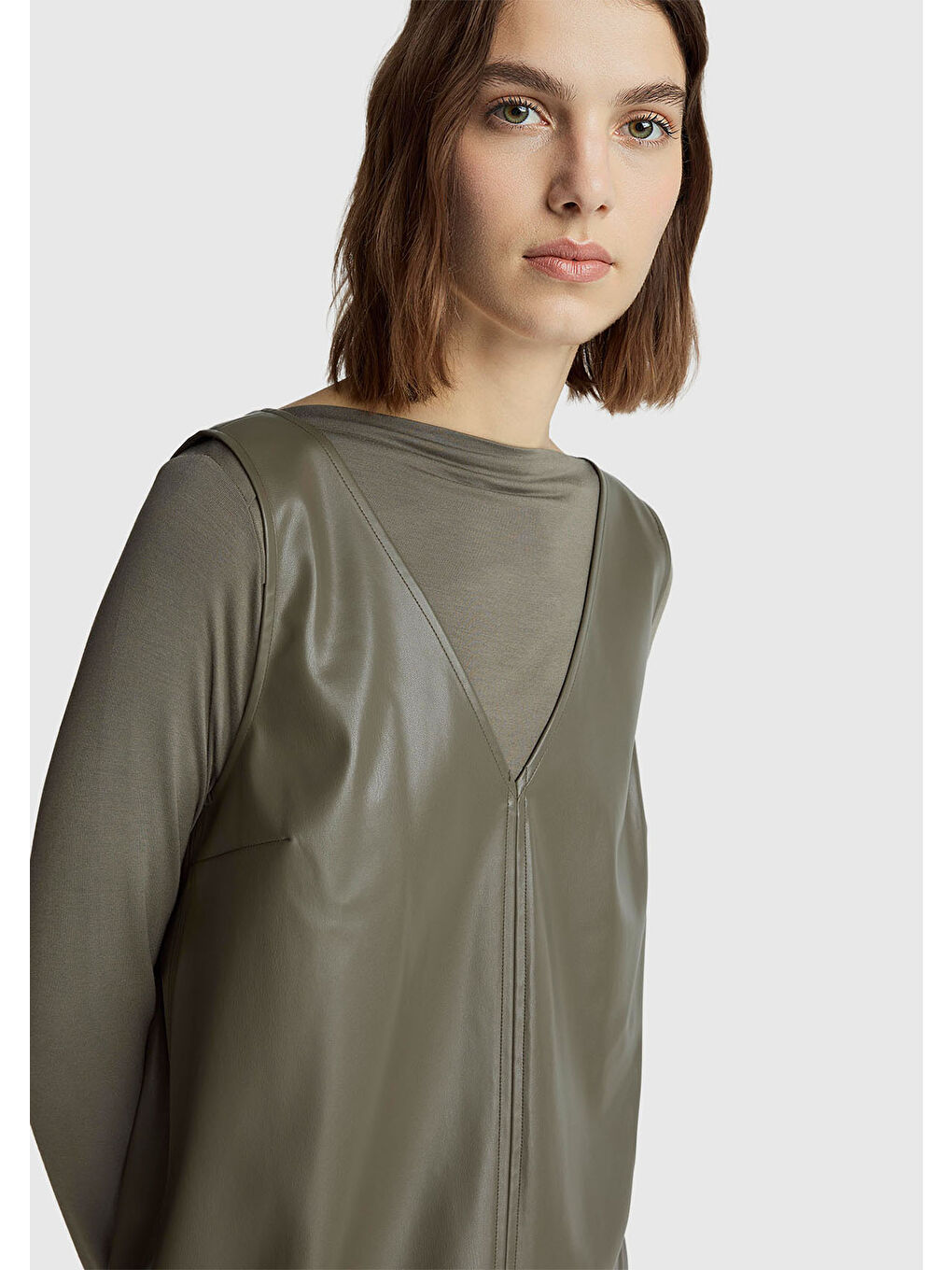 Kadın Haki Önü ve Arkası V Yaka Eco Deri Elbise-5