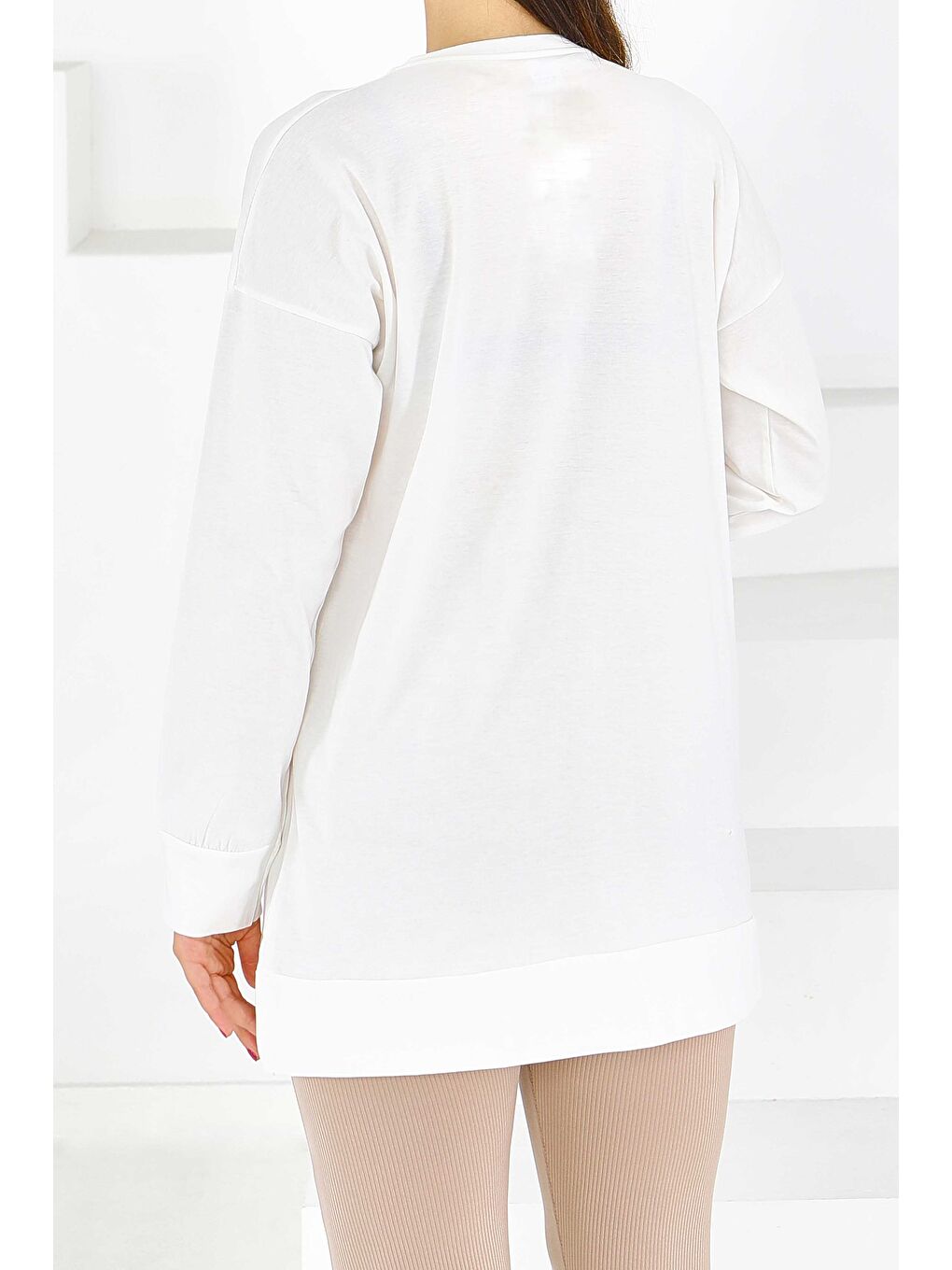 Uzun Kollu Baskılı Süprem Tunik Beyaz - 27584-3