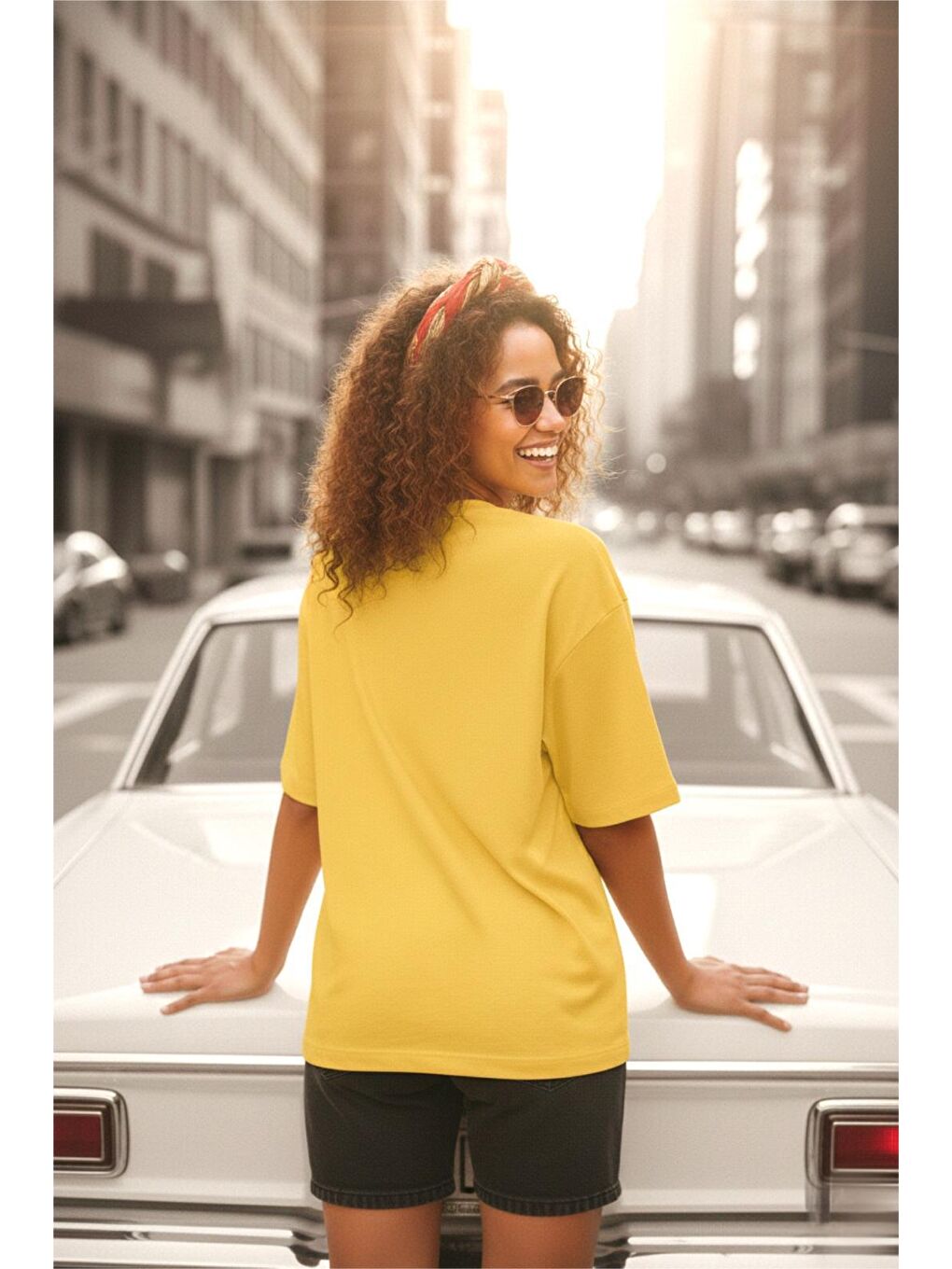 Sarı Mily Kadın Oversize Basic Bisiklet Yaka Pamuklu T-Shirt Rahat Kesim Unisex Sevgili Kombini-2