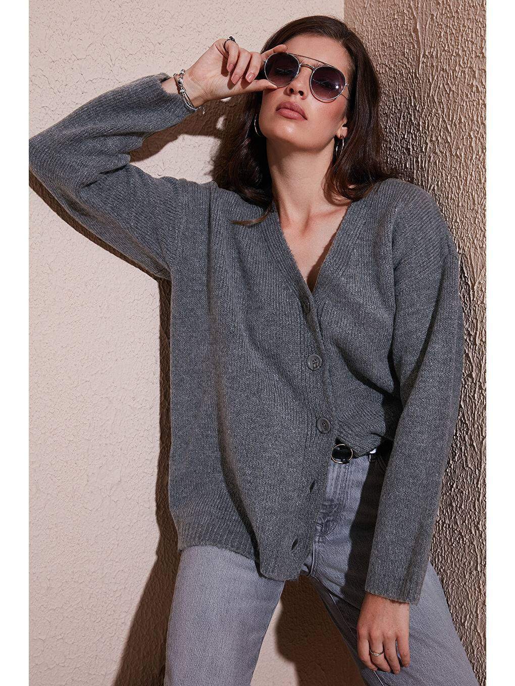 Antrasit Regular Fit V Yaka Düğmeli Triko Hırka 4616229-1