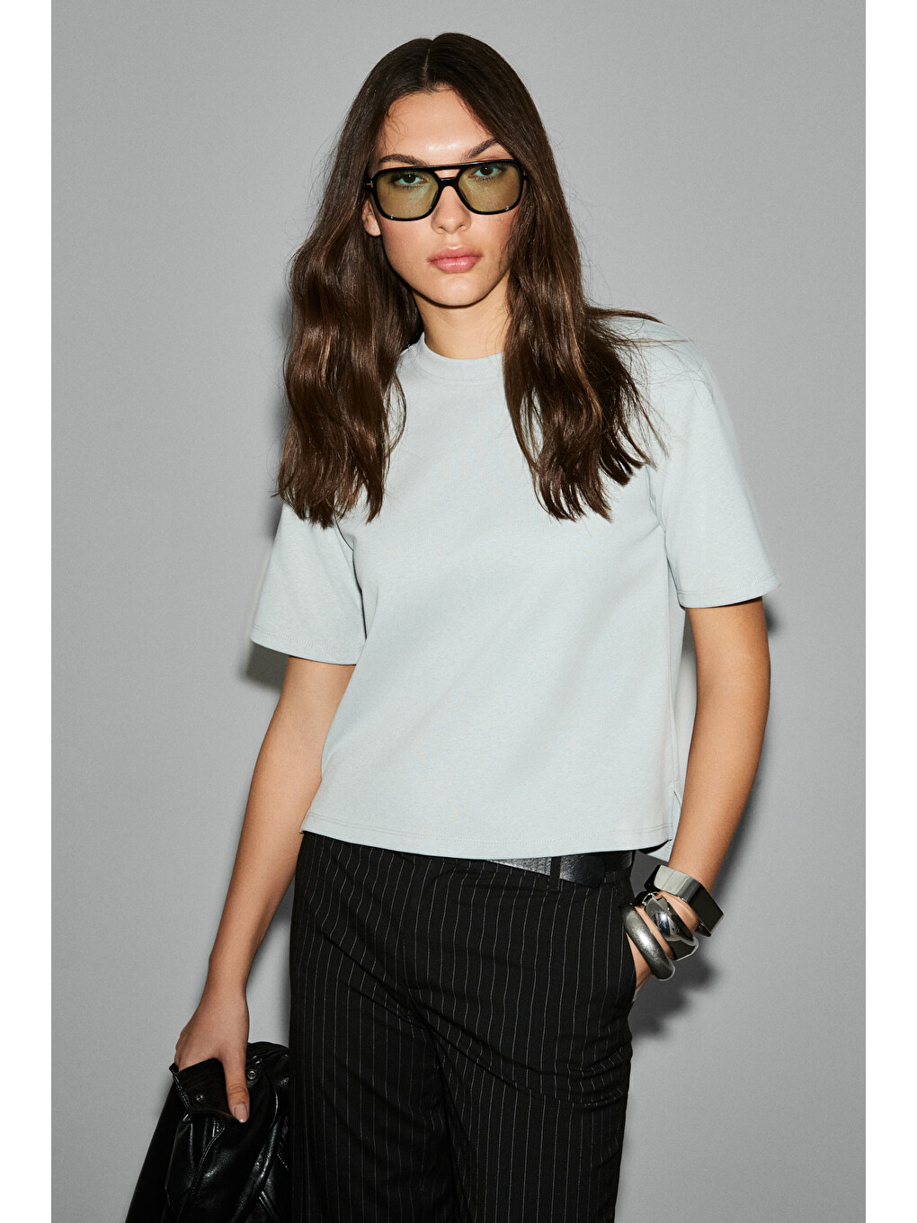 Gri COLENA Kadın Organik Pamuklu Bisiklet Yaka Oversize Fit Kısa Kollu GRİ T-Shirt-1