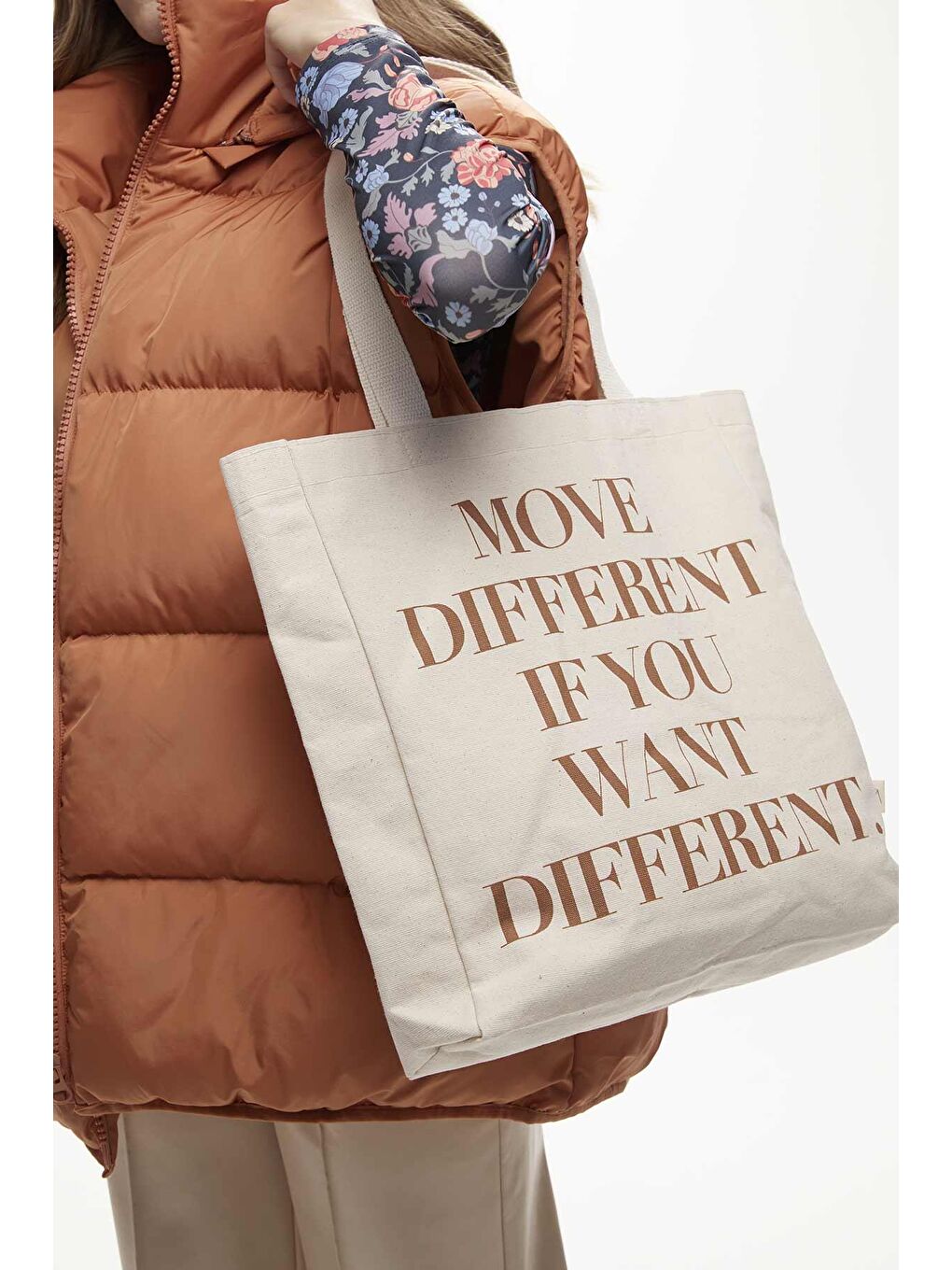 Gri Baskılı Körüklü Bez Çanta Dıfferent-1