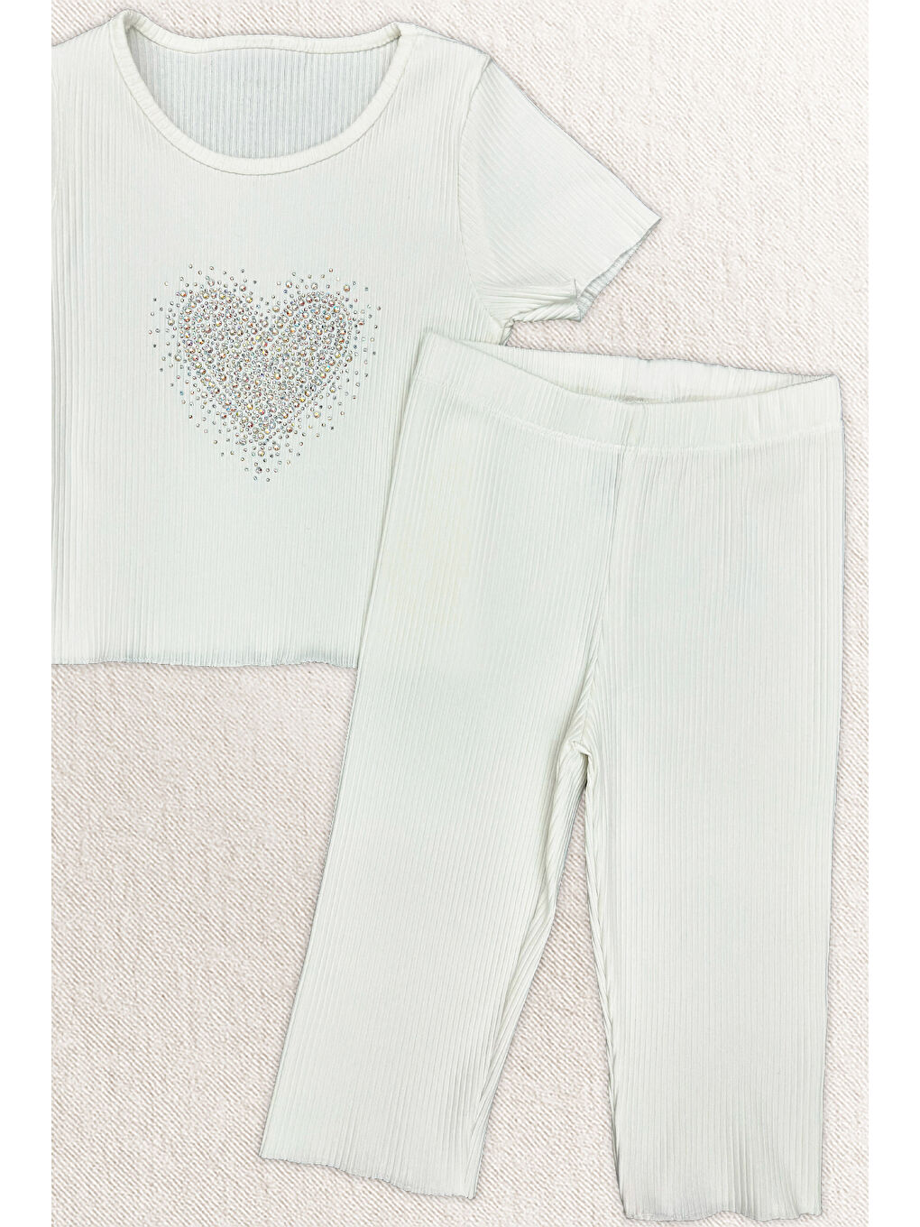 Beyaz Kız Çocuk Taş İşlemeli Kalp Desenli Alt-Üst Takım 4-12 Yaş 12562-1