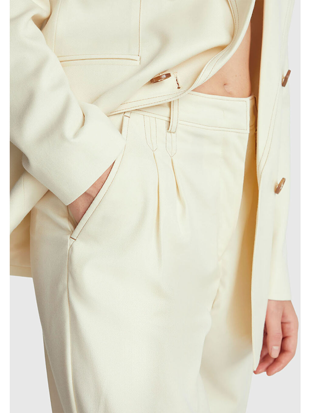 Kadın Ekru Viskoz ve Yün Karışımlı Gizli Düğmeli Geniş Paça Pantolon-4