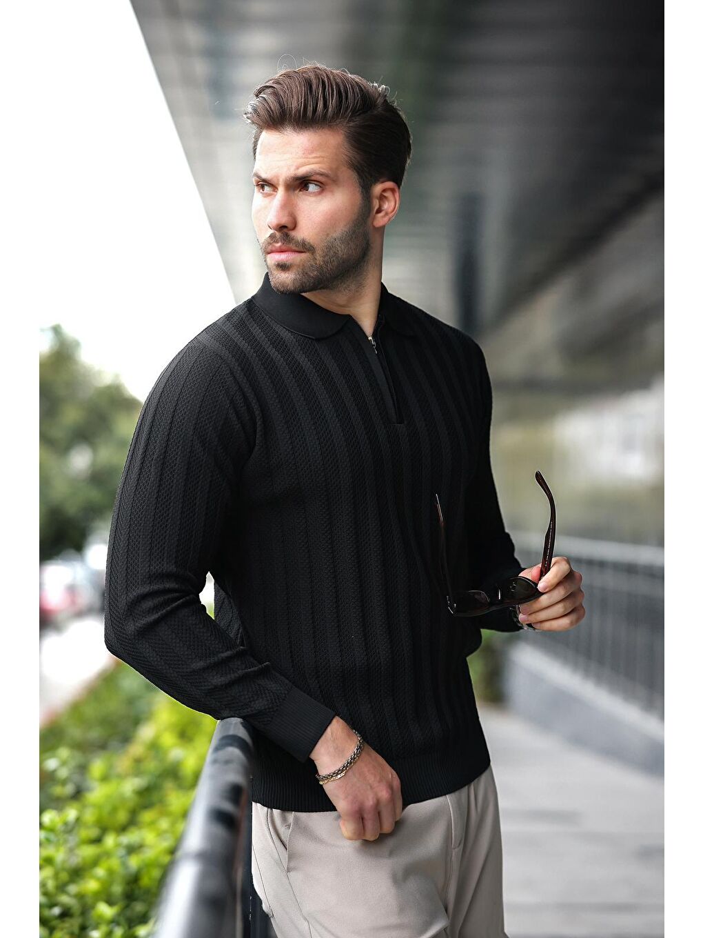 Siyah Yarım Fermuarlı Polo Yaka Triko Kazak E7426-3