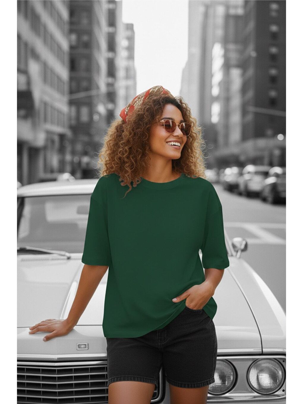 Yeşil Mily Kadın Oversize Basic Bisiklet Yaka Pamuklu T-Shirt Rahat Kesim Unisex Sevgili Kombini-1