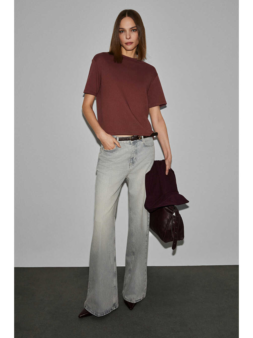 Kahverengi COLENA Kadın Organik Pamuklu Bisiklet Yaka Oversize Fit Kısa Kollu KİREMİT T-Shirt