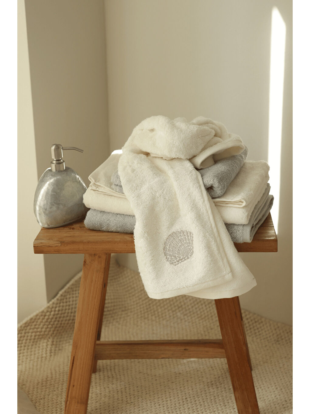 Sedef Bambu Nakışlı Banyo Havlusu 70x140 cm Gri-3