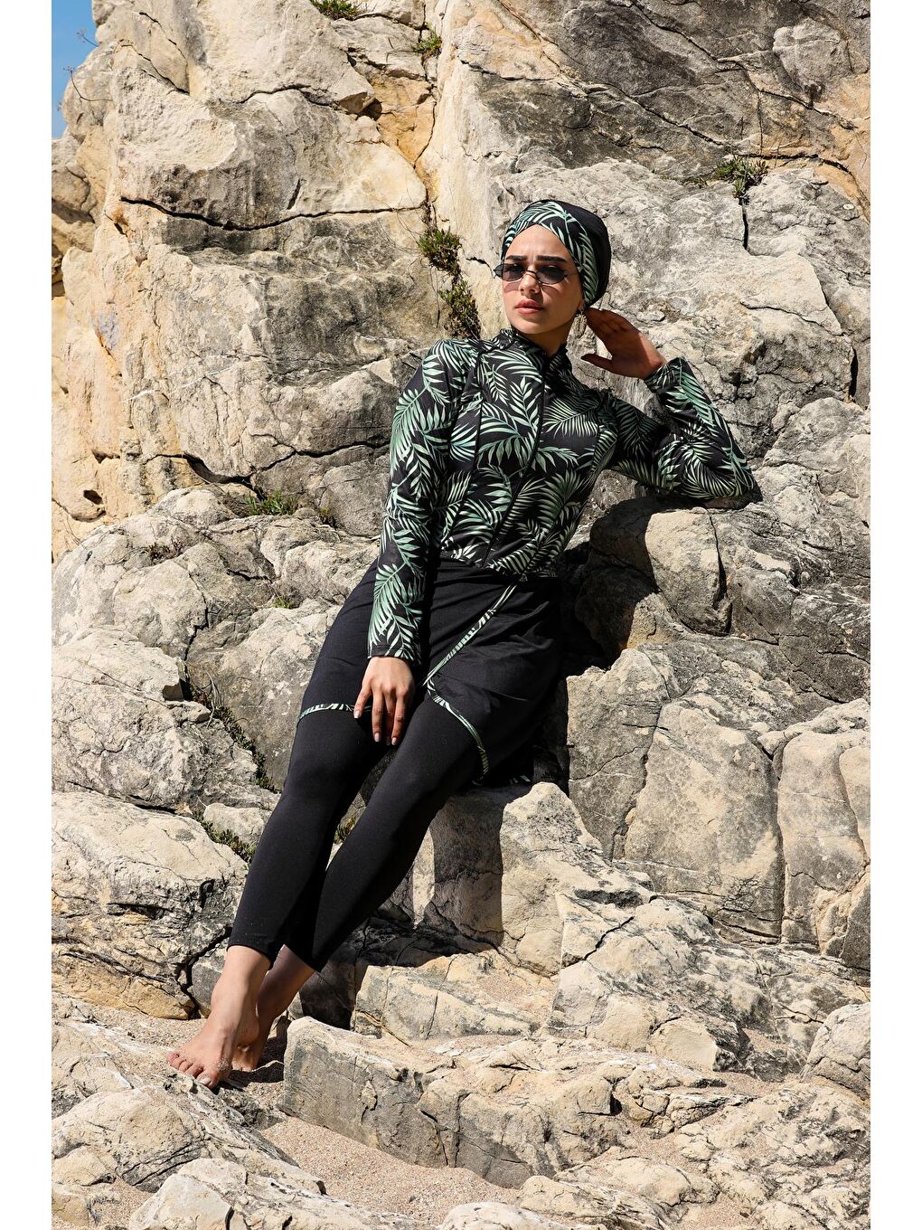 Siyah Pareo Model Tasarım Taytlı Kapalı Tesettür Mayo 22922294-2