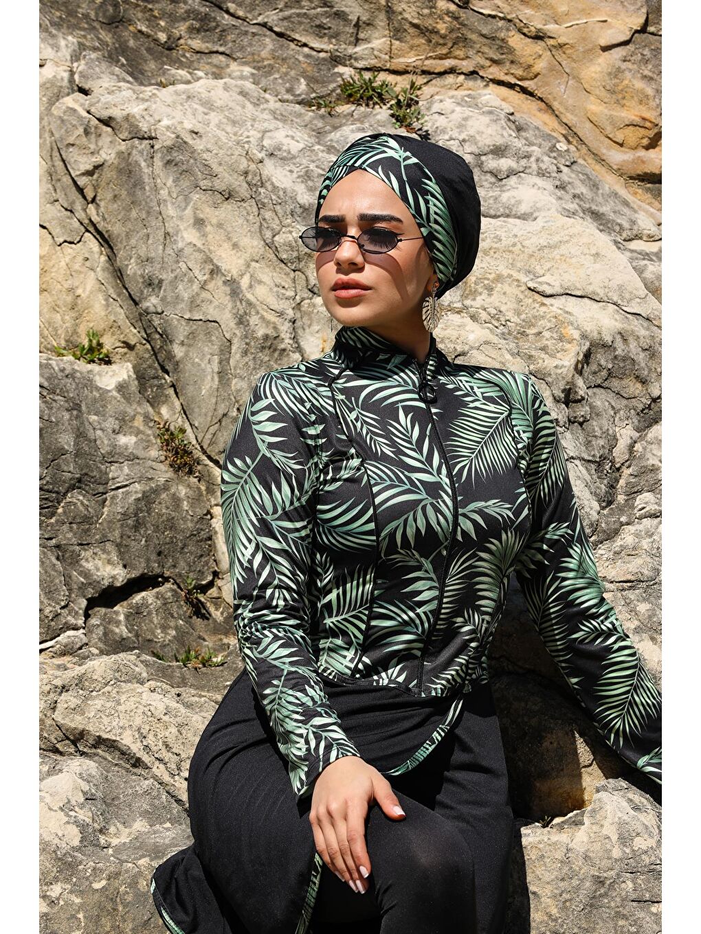 Siyah Pareo Model Tasarım Taytlı Kapalı Tesettür Mayo 22922294-3