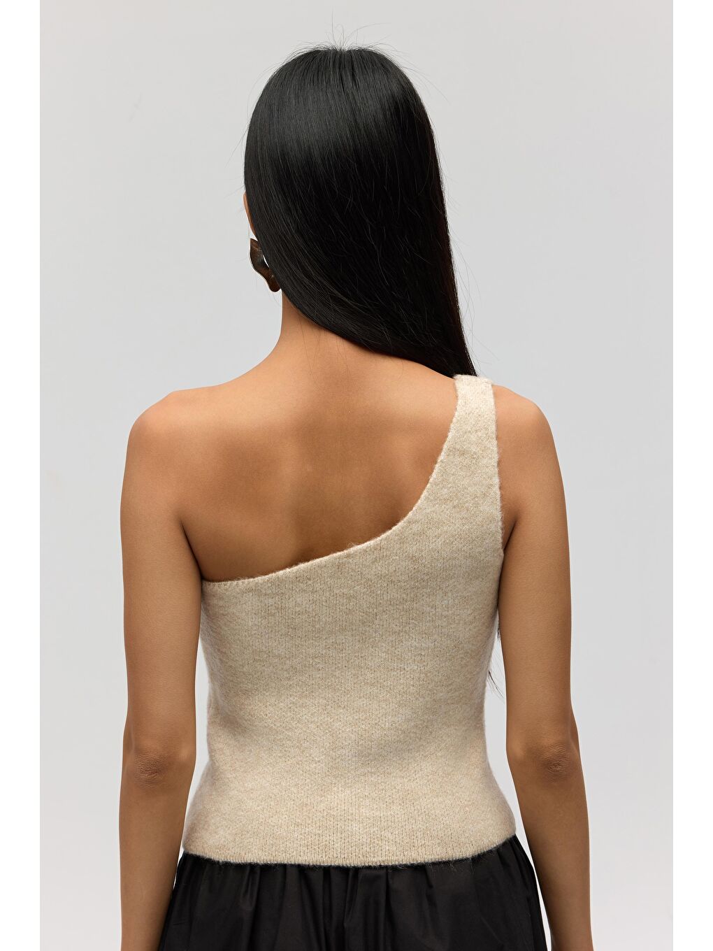 Elvar Tek Omuz Bej Triko Crop-4