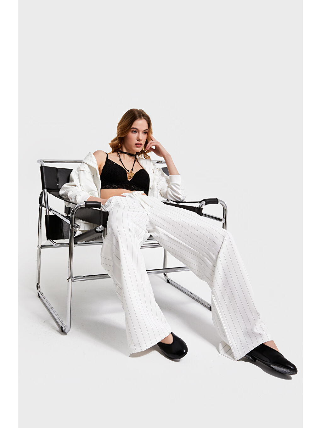 Kadın Beyaz Çizgili Renk Palazzo Fit Tasarım Kumaş Pantolon-2