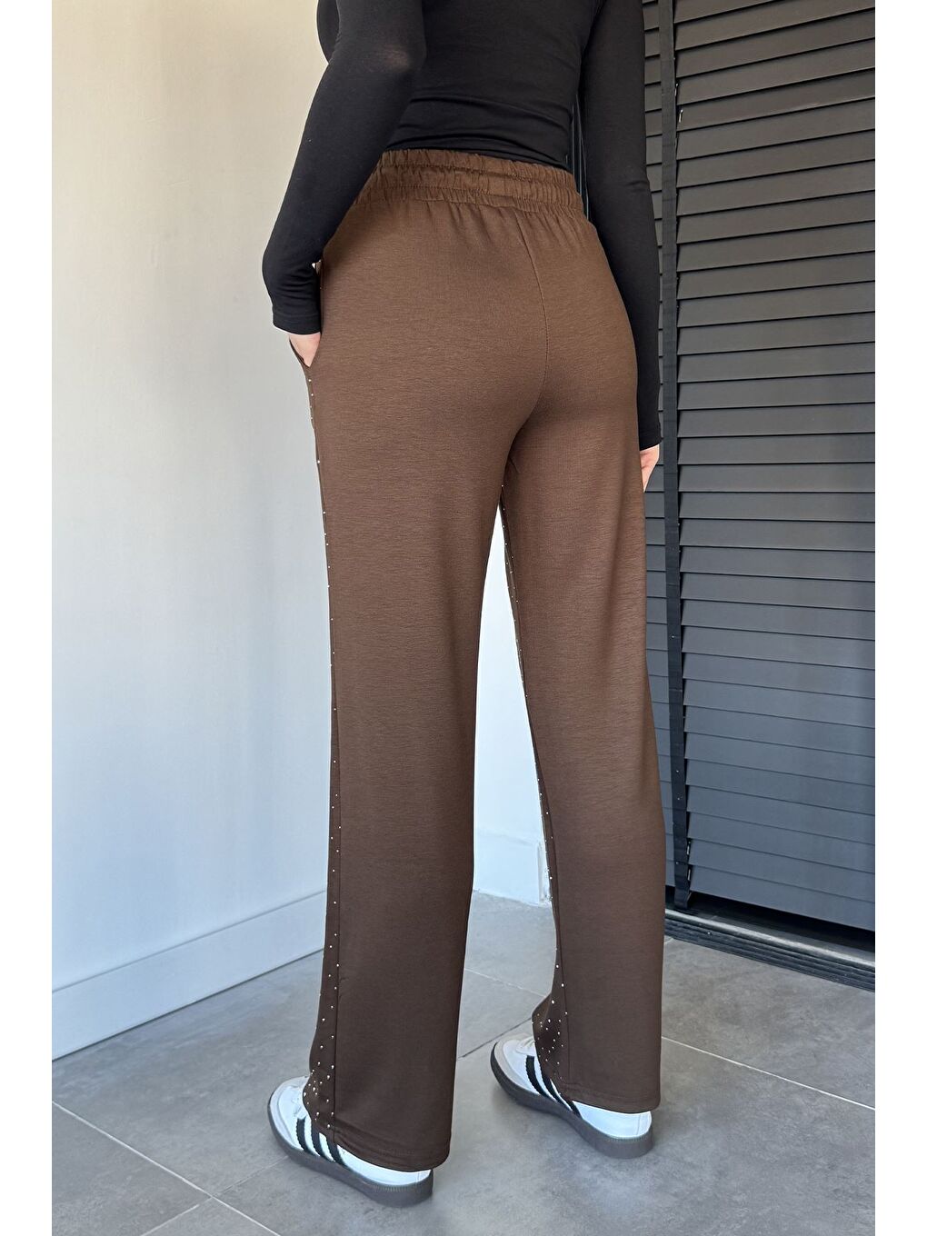 Kahverengi Kadın Yüksek Bel Taş İşlemeli Çift Cepli Bel Lastikli Pantolon-2