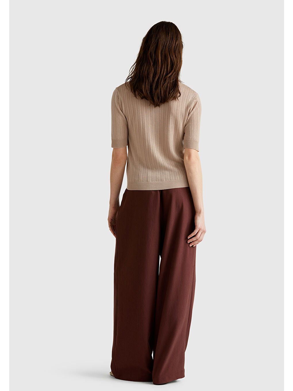 Kadın Bej %100 Liyosel Nervür Detaylı Kısa Kollu Polo Yaka Kazak-2