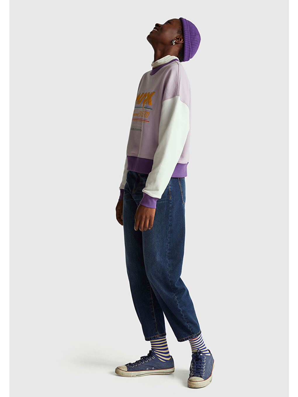 Kadın Beyaz  %100 Pamuk Renk Bloklu Stranger Things Baskılı Sweatshirt-4