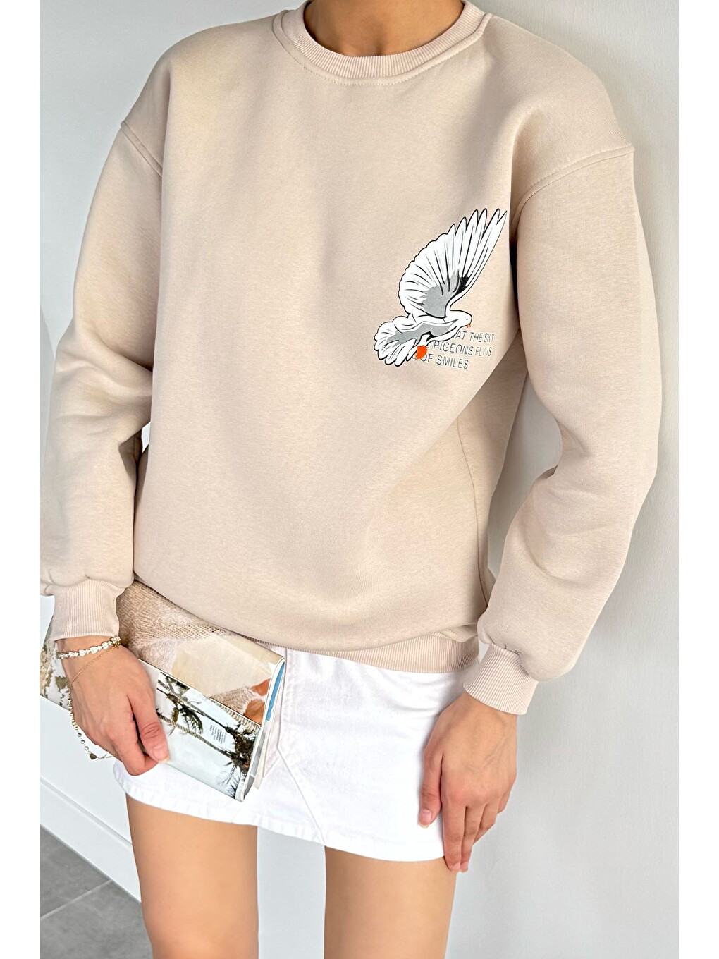 Bej Kadın Ön Ve Sırt Baskılı Bisiklet Yaka Üç İplik Şardonlu Sweatshirt-2