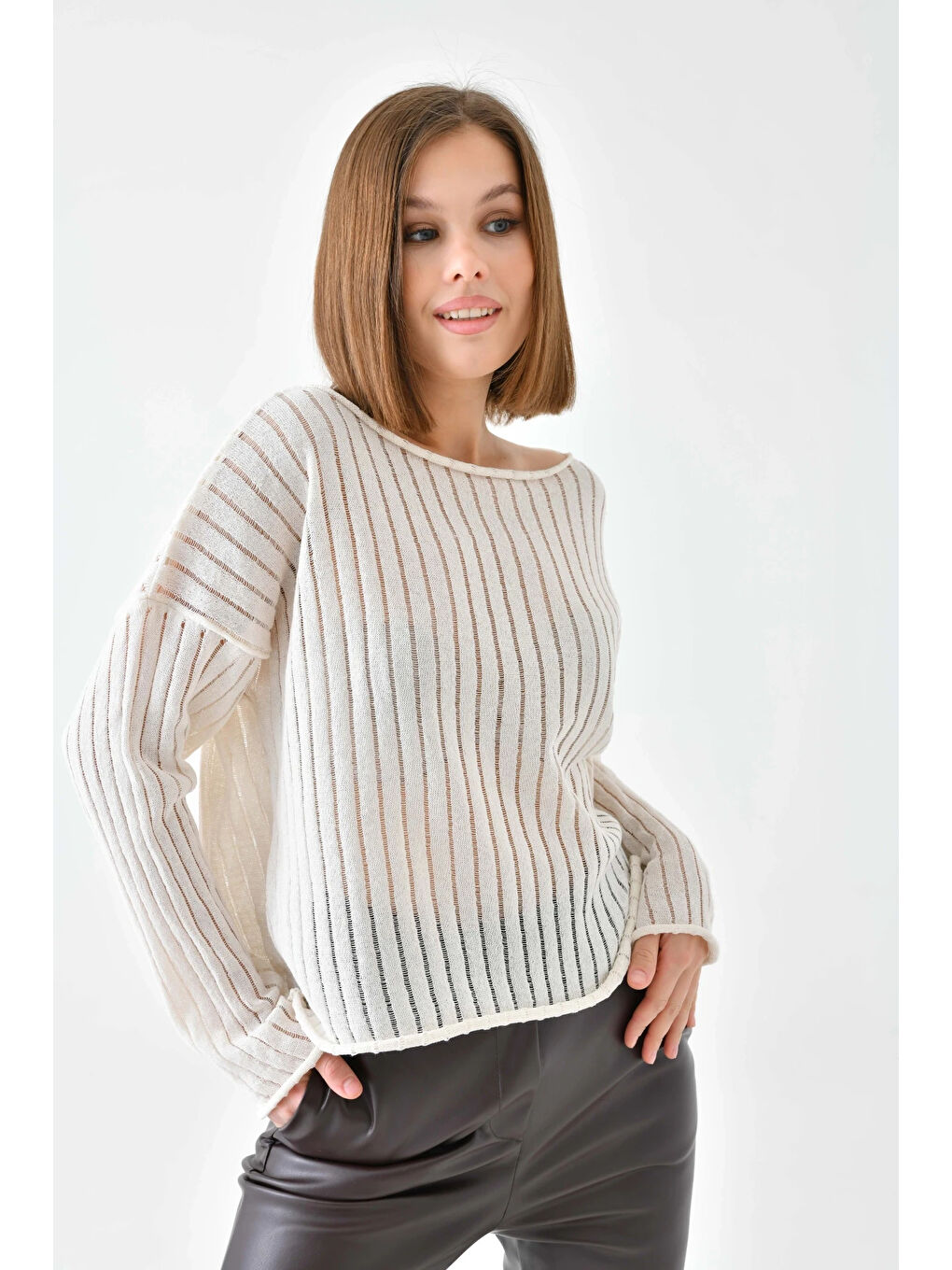 Bej Kadın Kayık Yaka Örgü Detay Salaş Triko Kazak-1