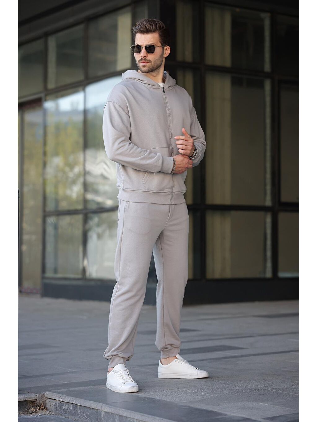 Boyalı Gri Kap&#252;şonlu Fermuarlı Basic Erkek Eşofman Takımı E7331-3