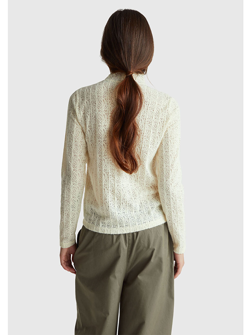 Ekru Kadın Krem Desenli Dik Yaka Bluz-2