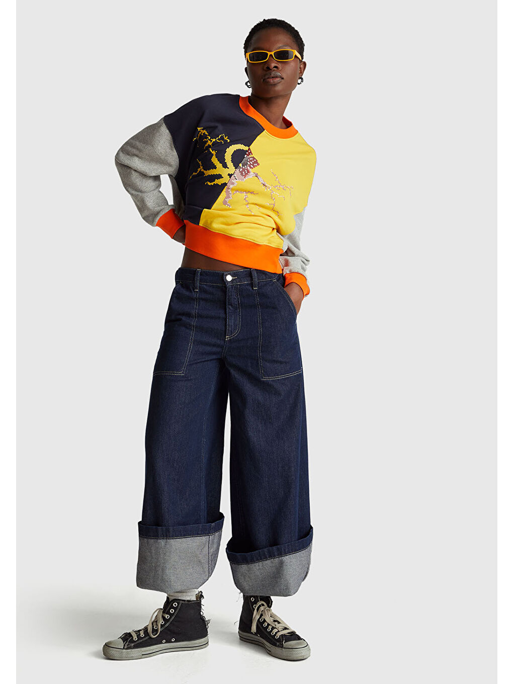 Kadın Sarı Mix  %100 Pamuk Renk Bloklu Stranger Things Baskılı Sweatshirt-4