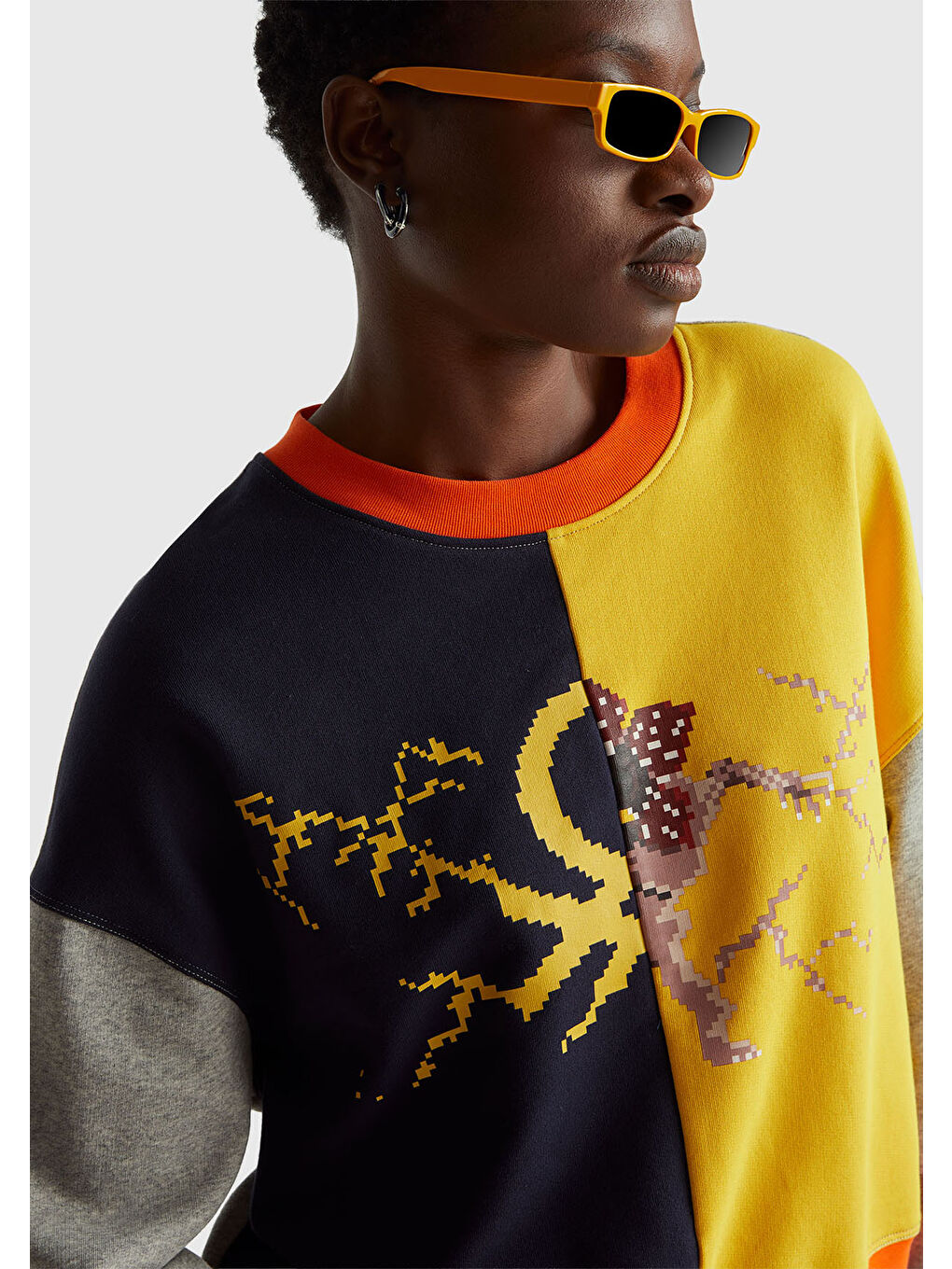 Kadın Sarı Mix  %100 Pamuk Renk Bloklu Stranger Things Baskılı Sweatshirt-5