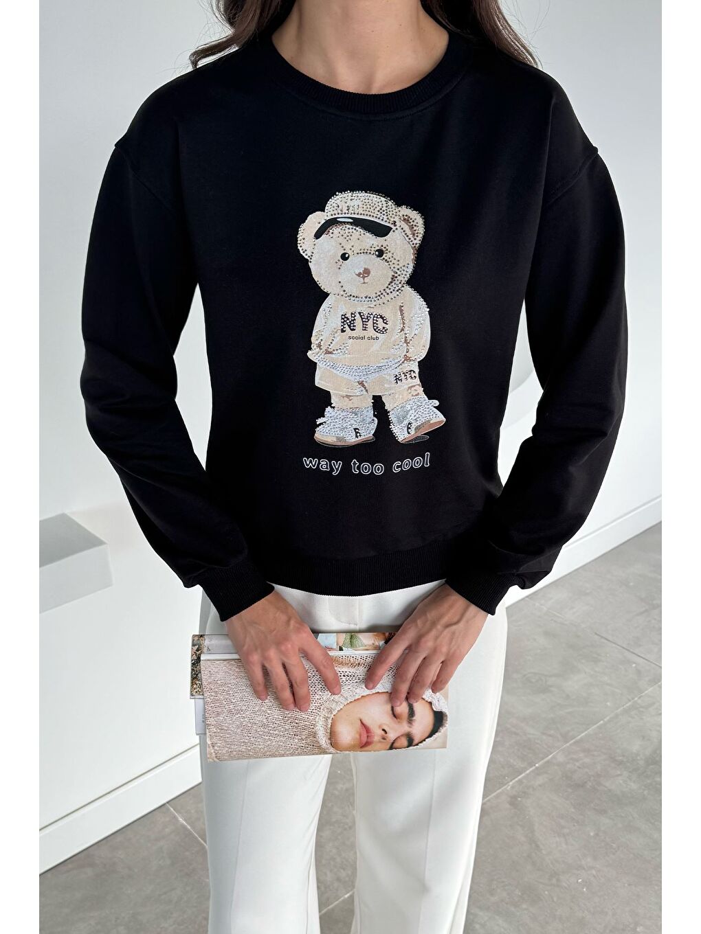 Siyah Kadın Bisiklet Yaka Baskılı Taş İşlemeli Sweatshirt-2