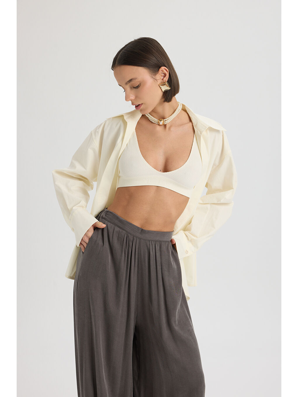 Bran Üçgen Kesim Ekru Gömlek-1