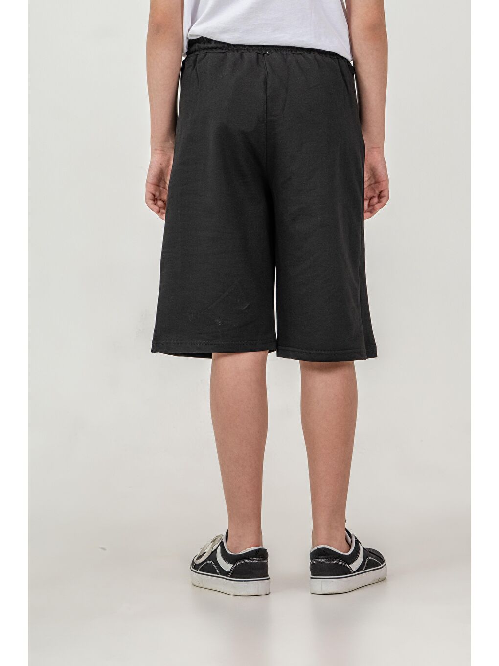 Siyah Sol Bacak Nakışlı Erkek Çocuk Şort-5