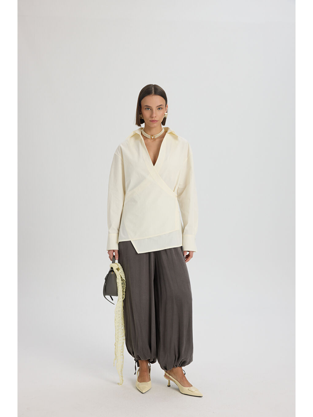 Bran Üçgen Kesim Ekru Gömlek-2