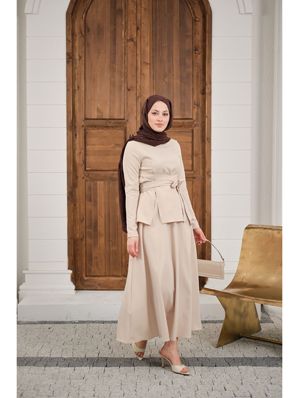 Ekru Kadın Bisiklet Yaka Ön Yırtmaçlı Etekli Takım Krem-3