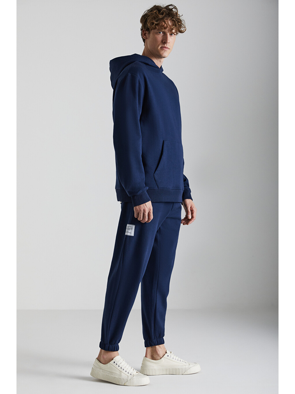 Cartmel Erkek Organik Kumaşlı İçi Polarlı Yumuşacık Kanguru Cepli Kapüşonlu Lacivert Sweatshirt-3