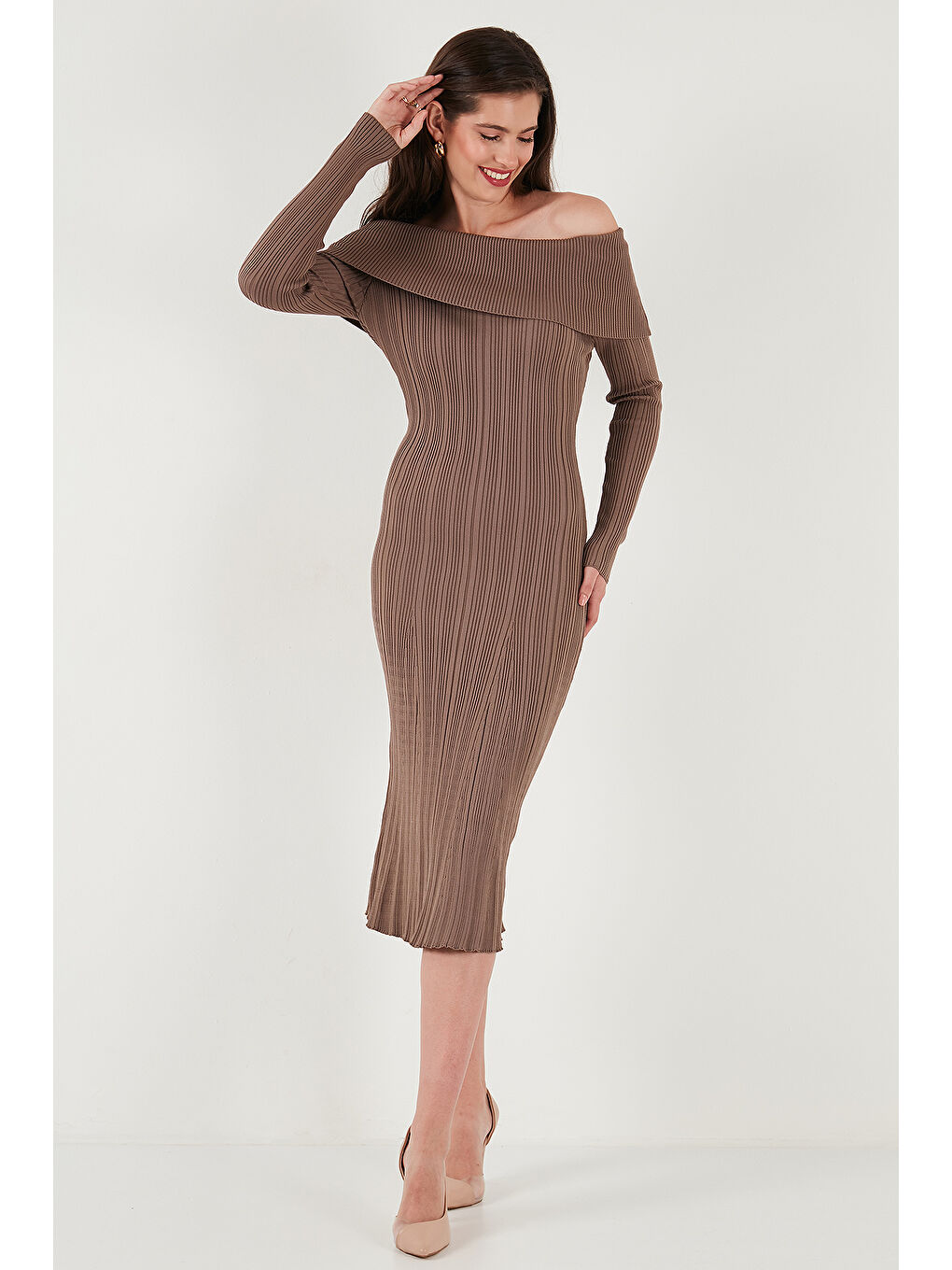 Bej Premium Fitilli Carmen Yaka Slim Fit Midi Boy Triko Elbise 680EL00033-4